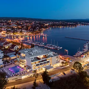 Luxury Riva 5*, Malinska Kroatien